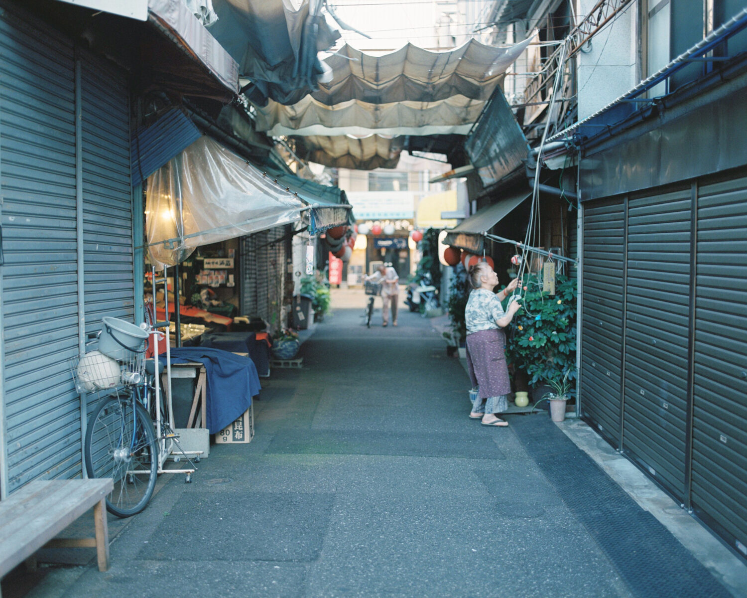 slide01